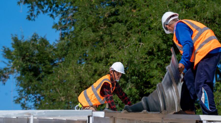 Professional new roof installation services in Swartz Creek, MI